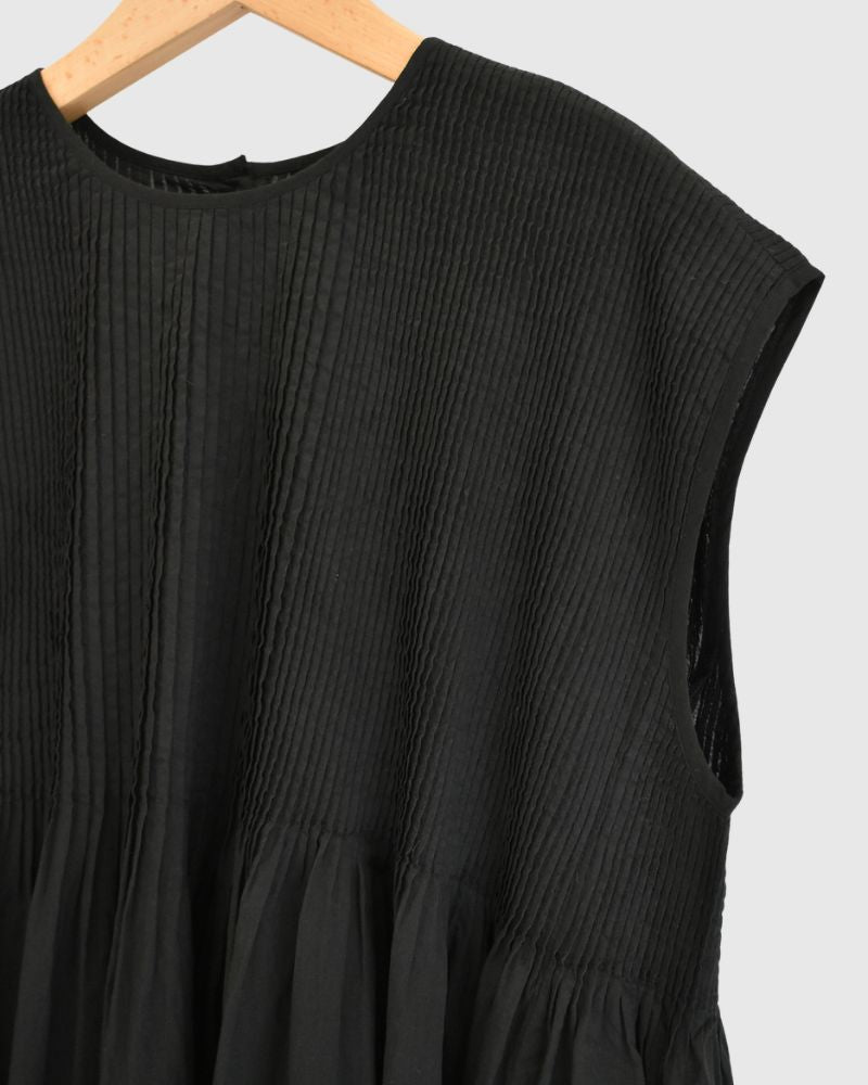 Crew-neck French Sleeve Shirt with Mini Pintuck in Black