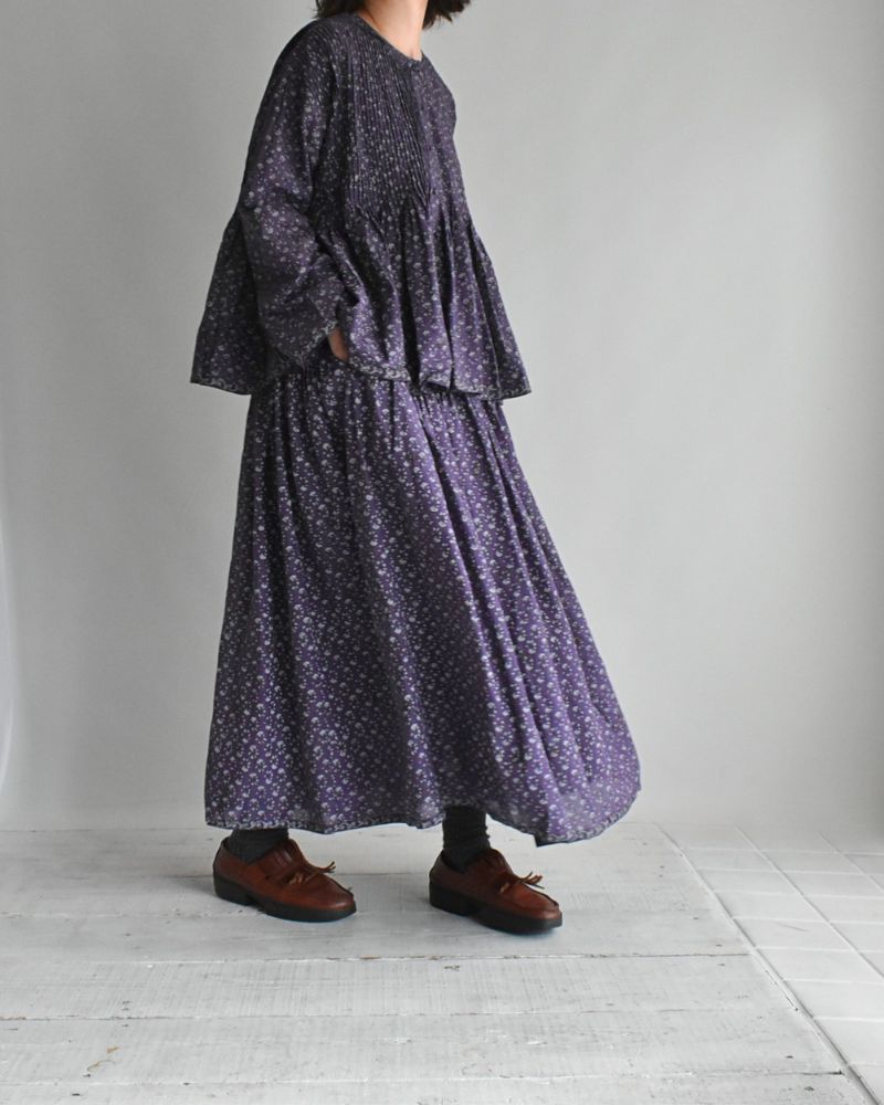 Crew-Neck Button Shirt with Pintuck in Purple