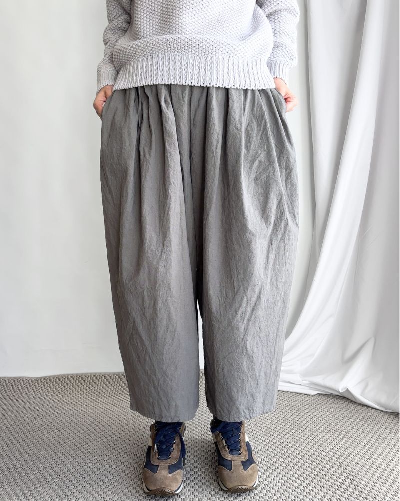 CAMILLE CANVAS TUCK PANTS in Gray