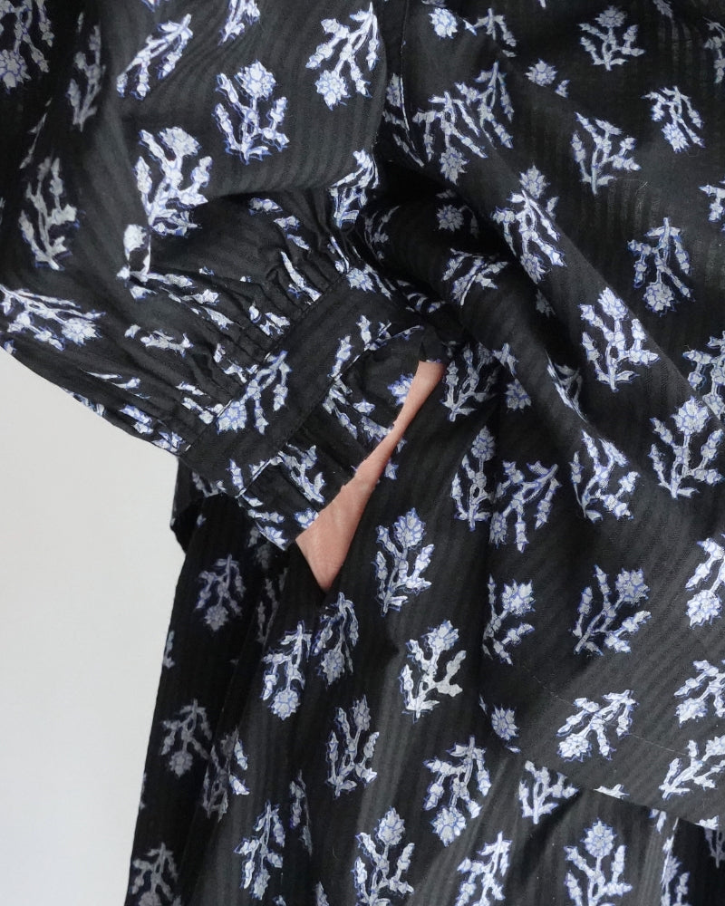 FRILL COLLAR SHIRT WITH MINI PINTUCK in Black