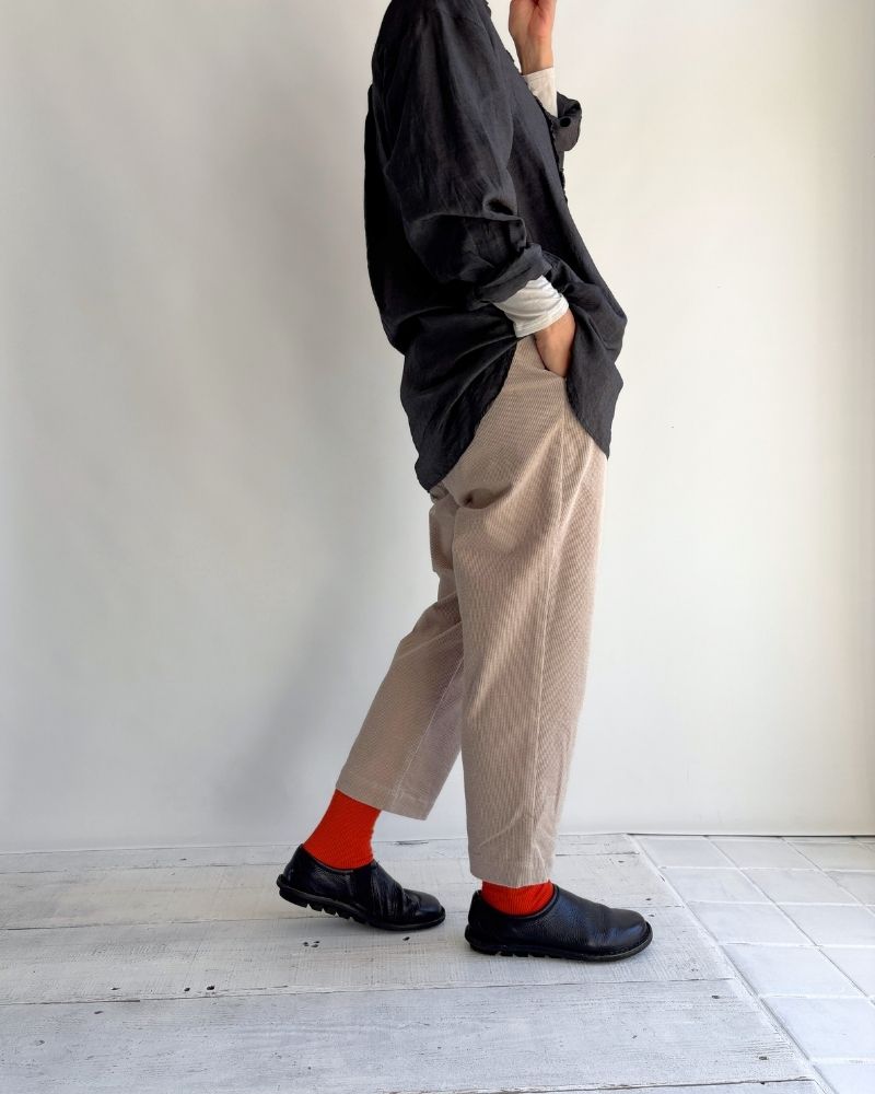 11WALE CORDUROY EASY TAPERED PANTS in Beige
