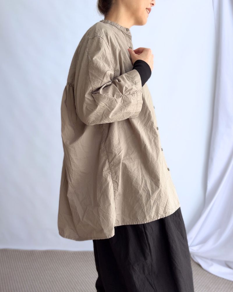 Gathered blouse in KhakiBeige