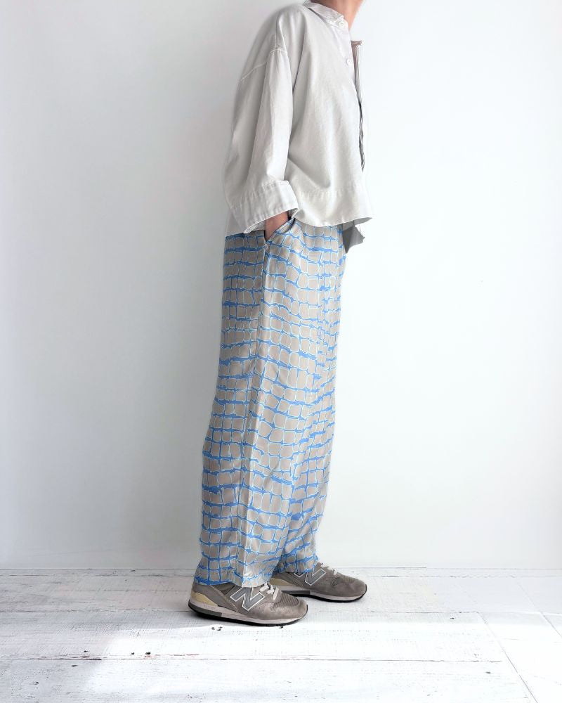 Cobblestone Pattern Easy Pants in SaxBeige