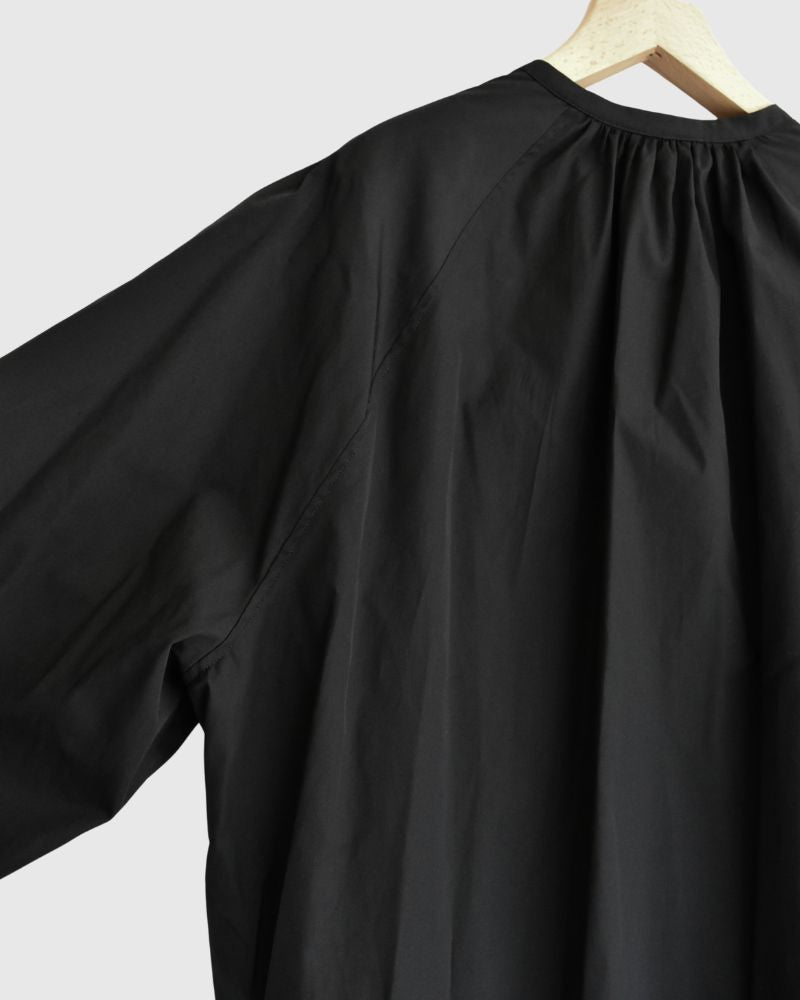 Balloon Sleeve Midi Dress in Black