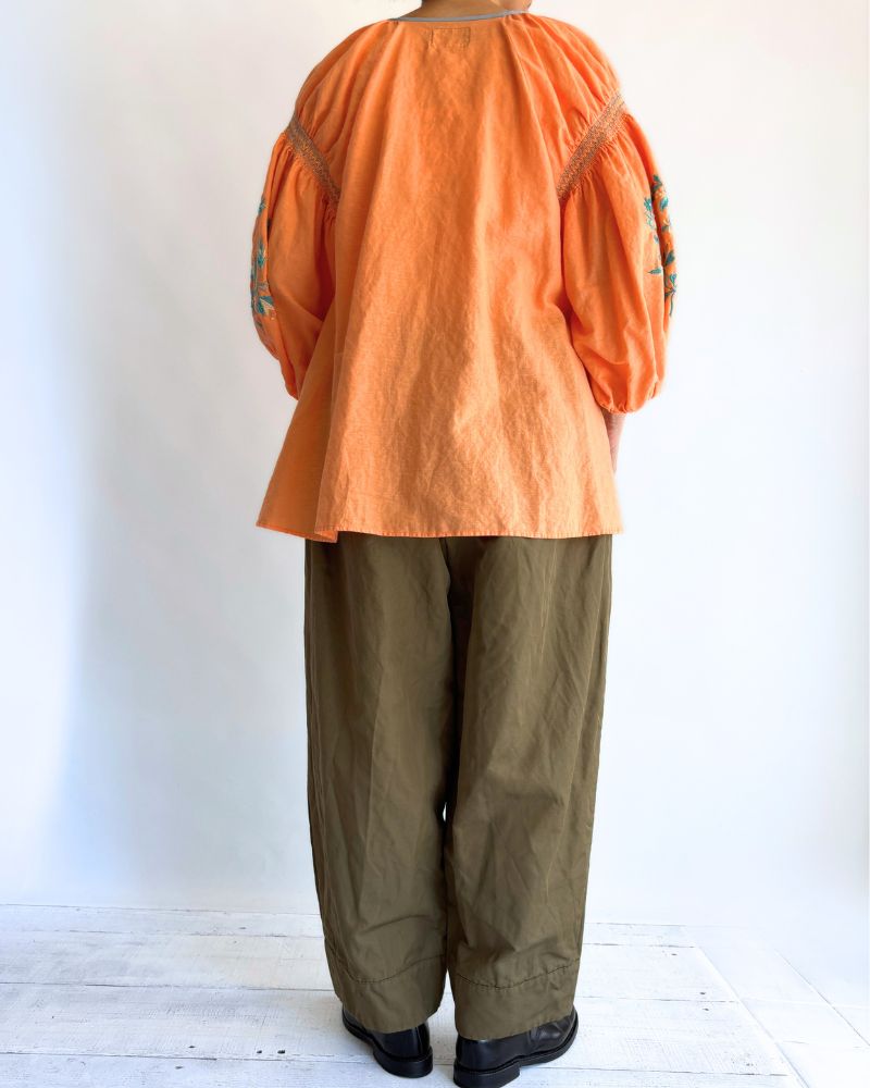 TUCKED oeuf PANTS in Khaki
