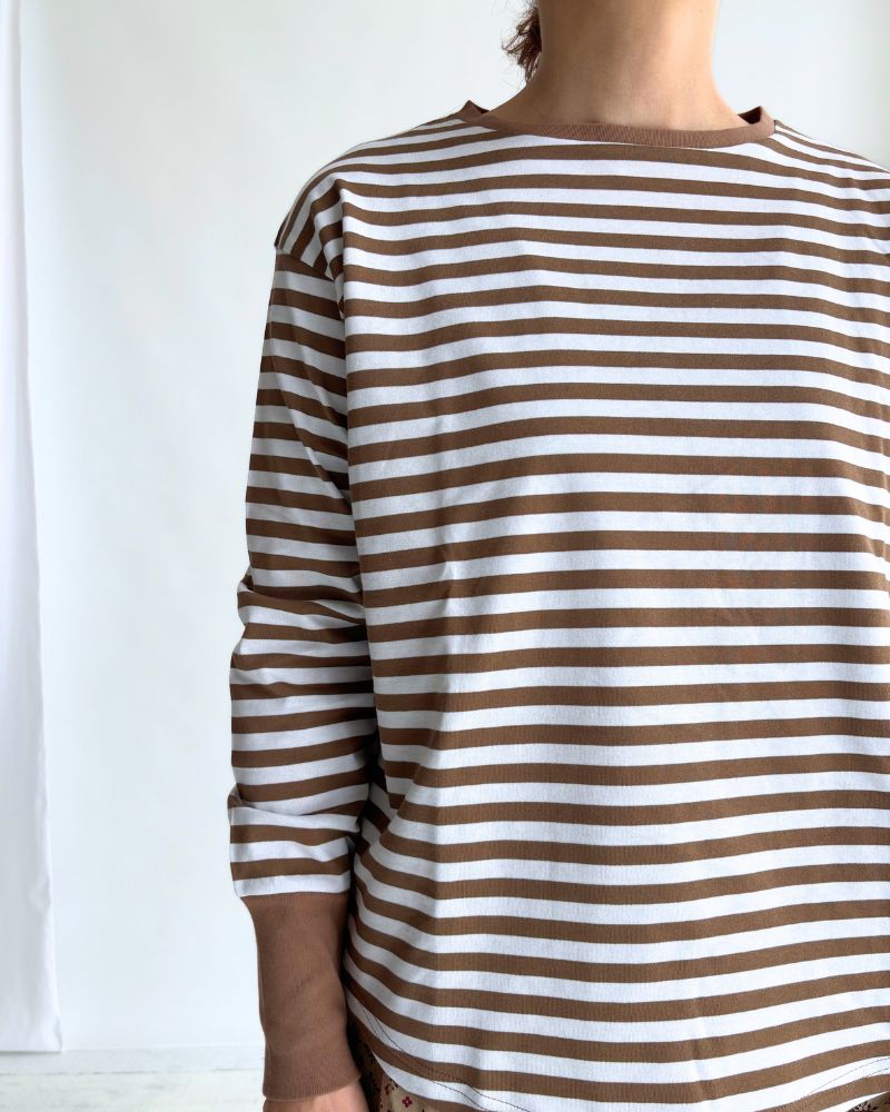 Gizandi Jersey Striped Long Tee in Brown/Off