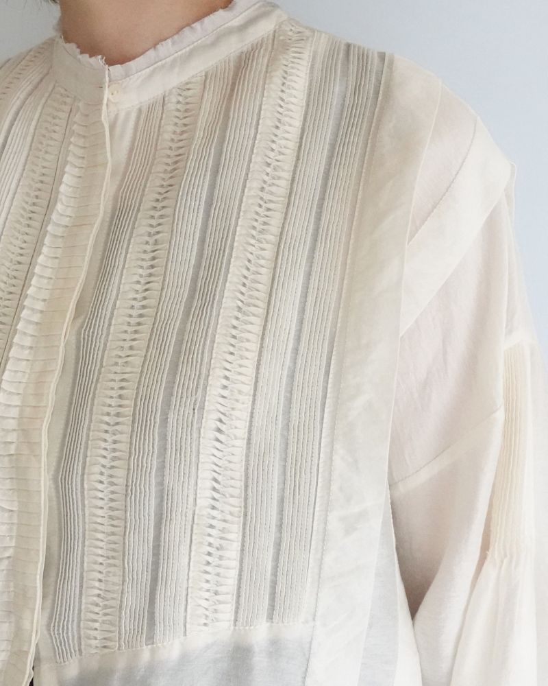 Airy Pintuck Lace Blouse in OffWhite
