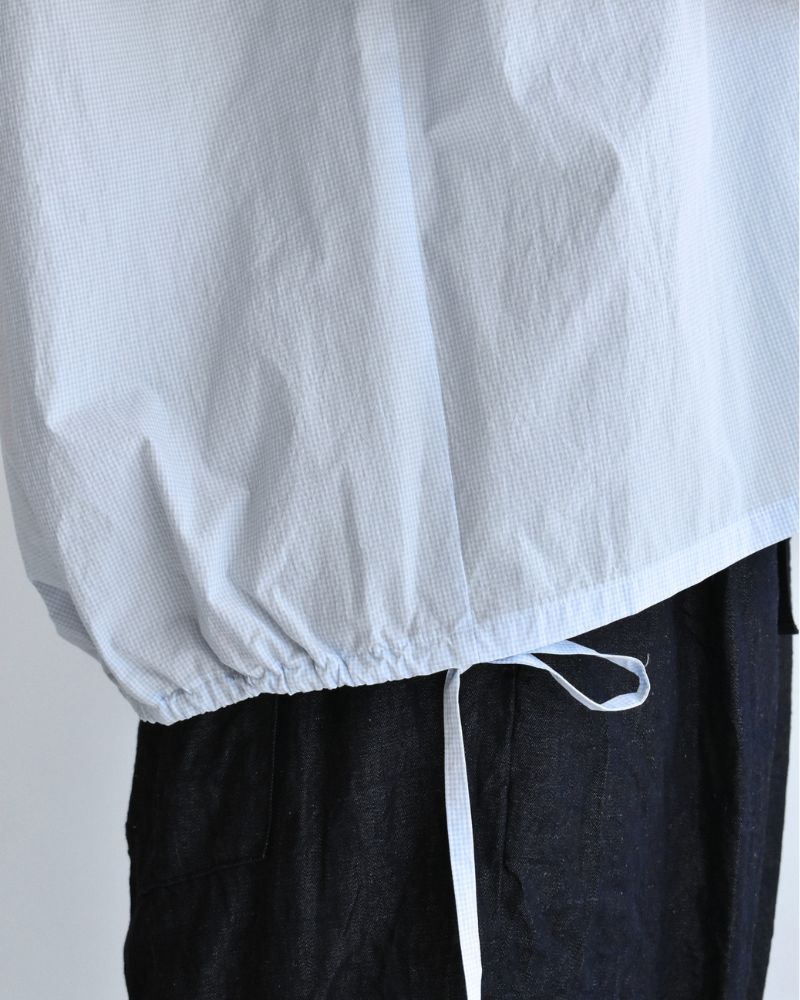 TENDER-W Back Gather French Sleeve Blouse in SaxCheck