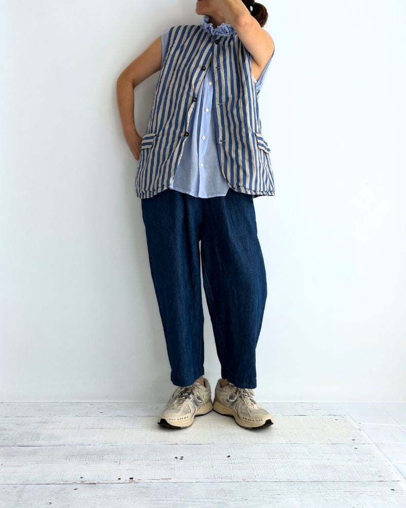 COTTON/LINEN DENIM 2TUCK TAPERED EASY PANTS in Blue