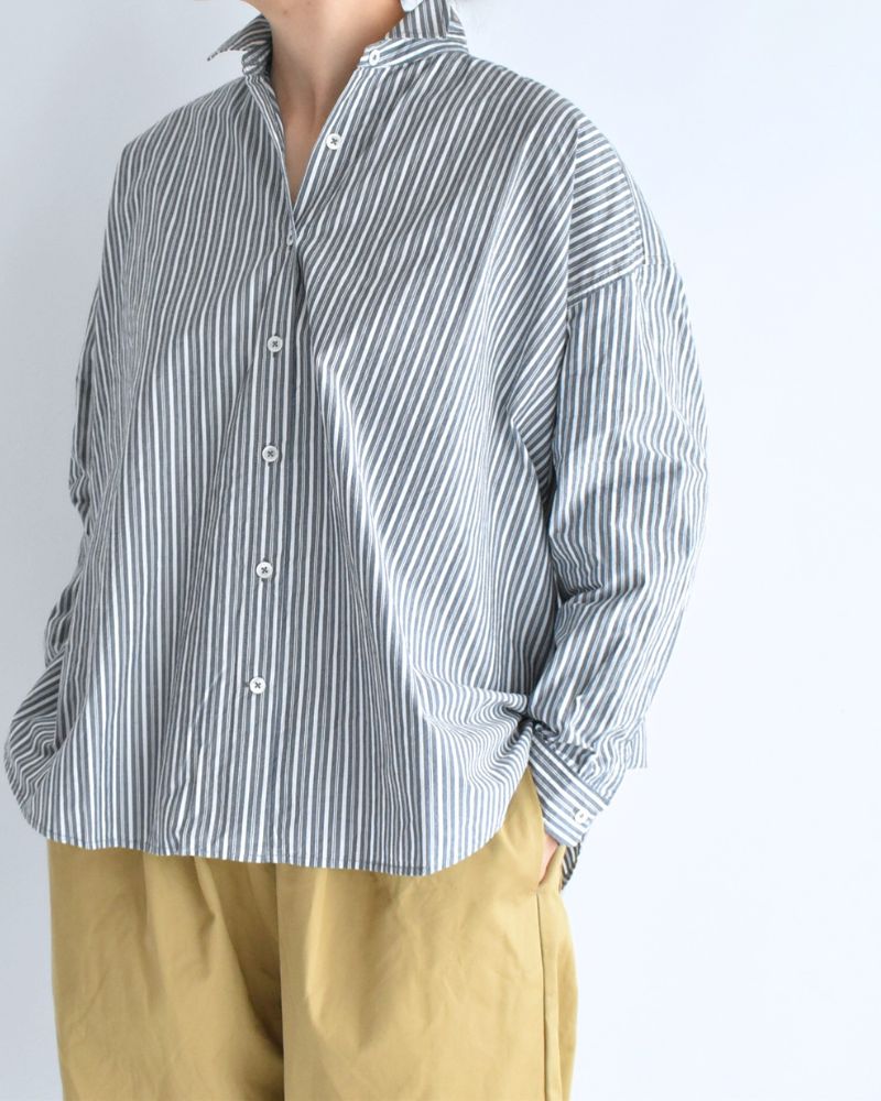 Regular Collar Big Shirt in White/Navy
