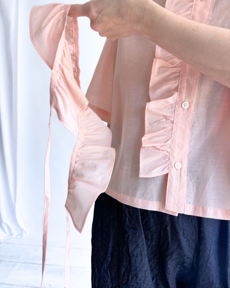 EMMA-SILK Short length frill blouse in Pink