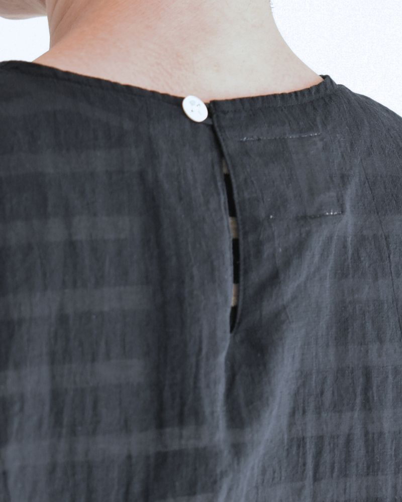 Boil Sleeveless Stack Blouse in Navy