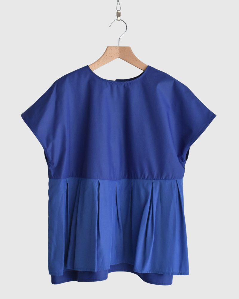 2WAY Tuck Design Top 'UTA' in Blue
