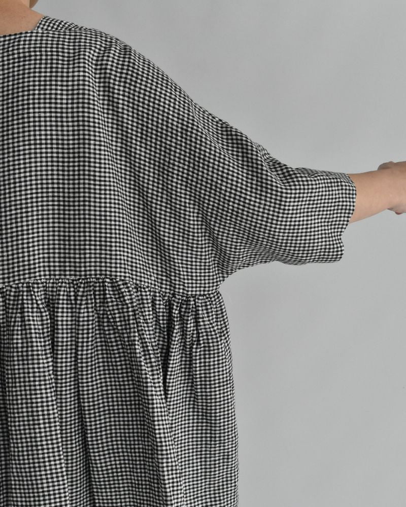 Dolman Gathered Blouse (LINEN) in Black/White