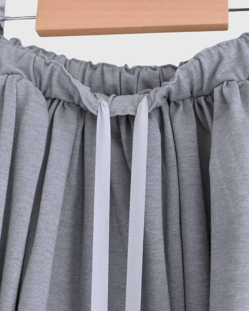 UV Protection Gathered Skirt in Gray