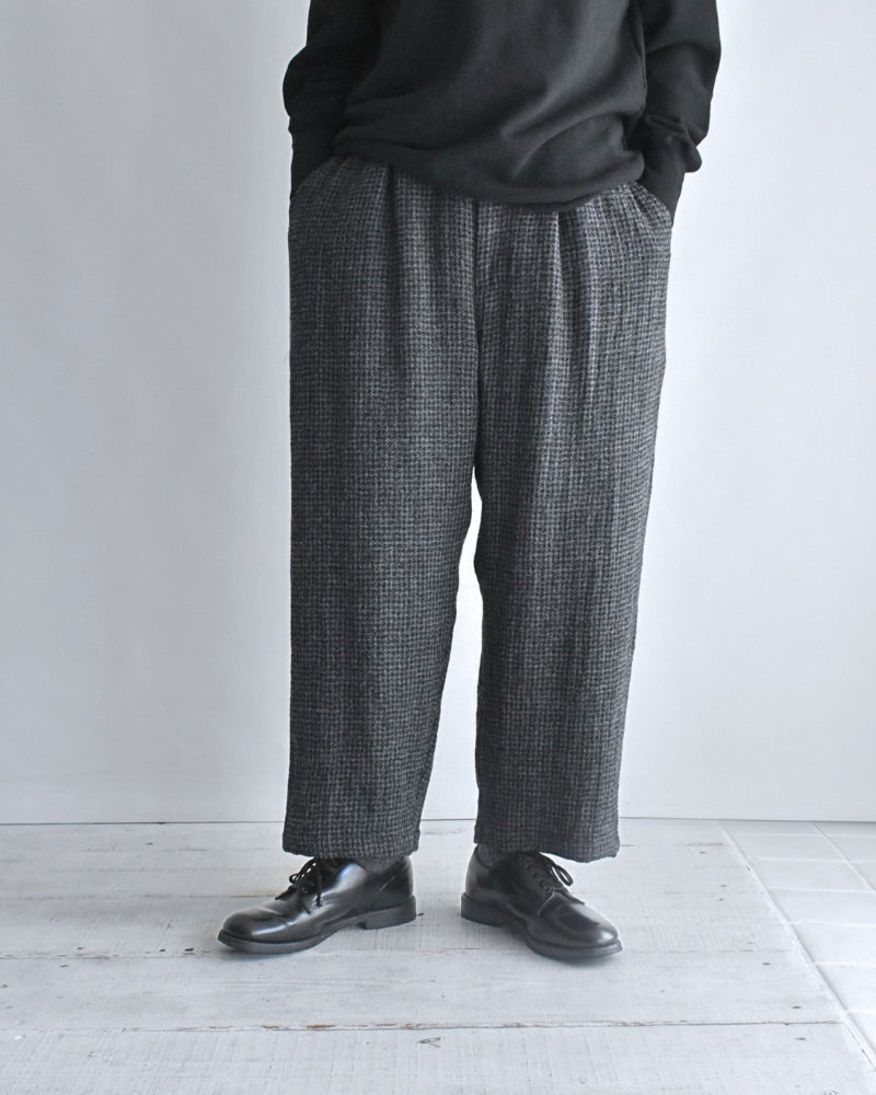 Wool Gauze Houndstooth Pants in Charcoal