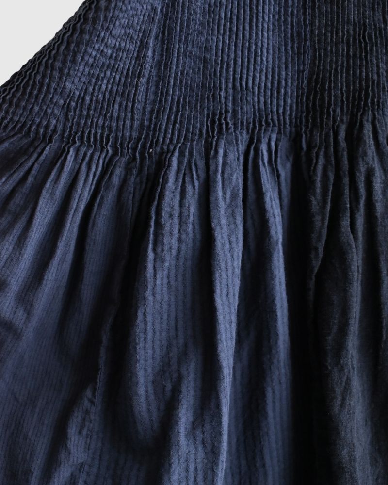 COTTON &LINEN PATCHWORK (OVERDYE) CREW-NECK F/SL SHIRT WITH MINI PINTUCK in Navy