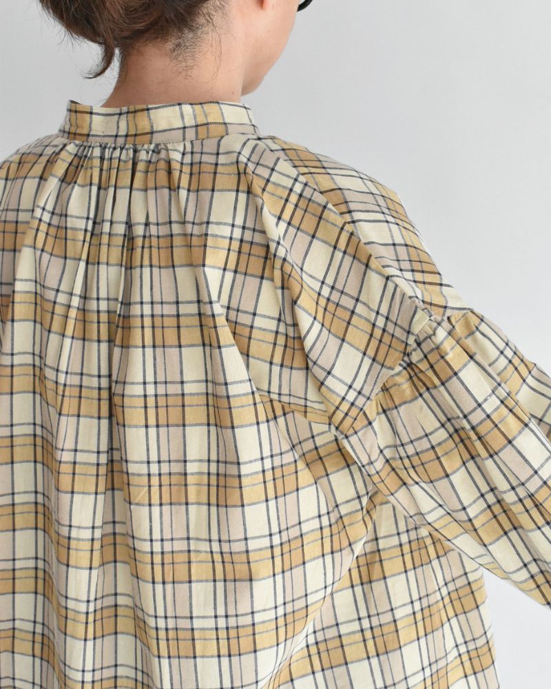 Check Henley Shirt in Beige/Navy Check