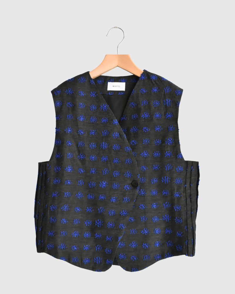 Jacquard Asymmetry Vest in Charcoal