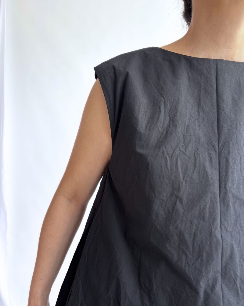 Cotton Balloon Tunic in Black