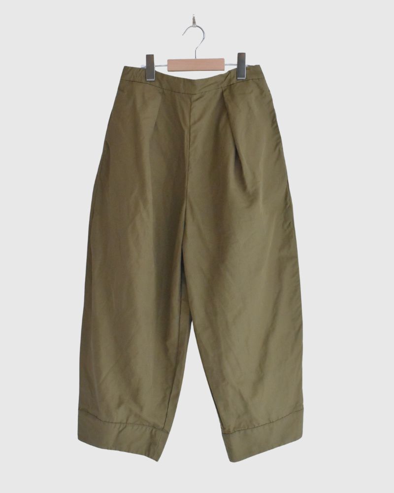 TUCKED oeuf PANTS in Khaki