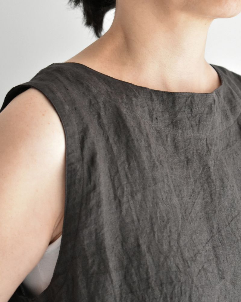 2-Way Sleeveless Blouse (Linen) in Brown