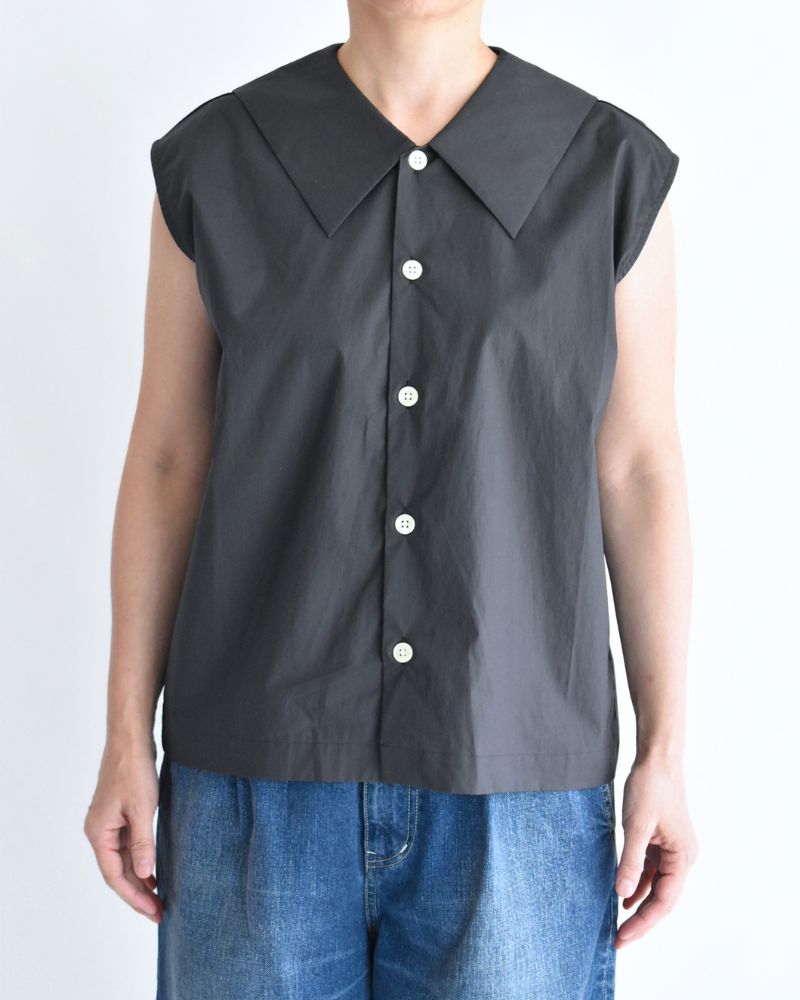 LALA-POPLIN Sleeveless Blouse in Navy