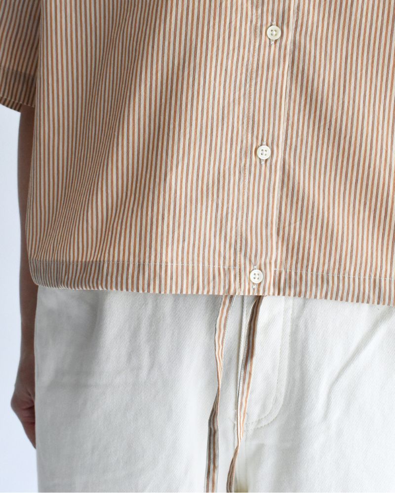 LUNA-W Short Sleeve No Collar Blouse in BeigeStripe