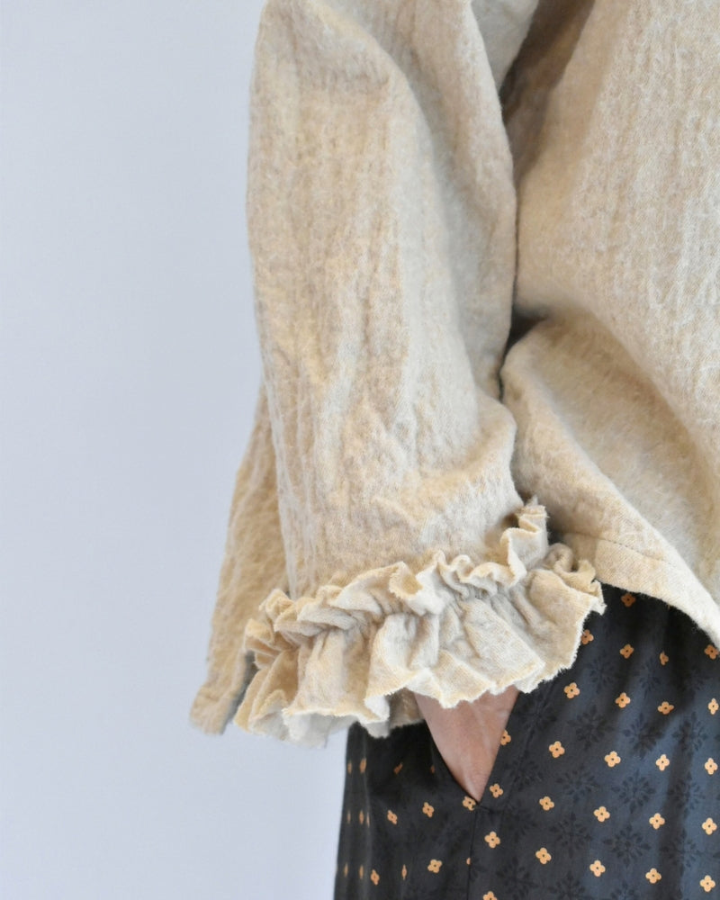 Wool Box Pullover in Beige