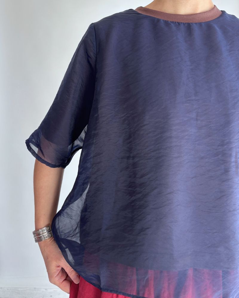 Sheer Layered Top ‘SAN’ in Navy