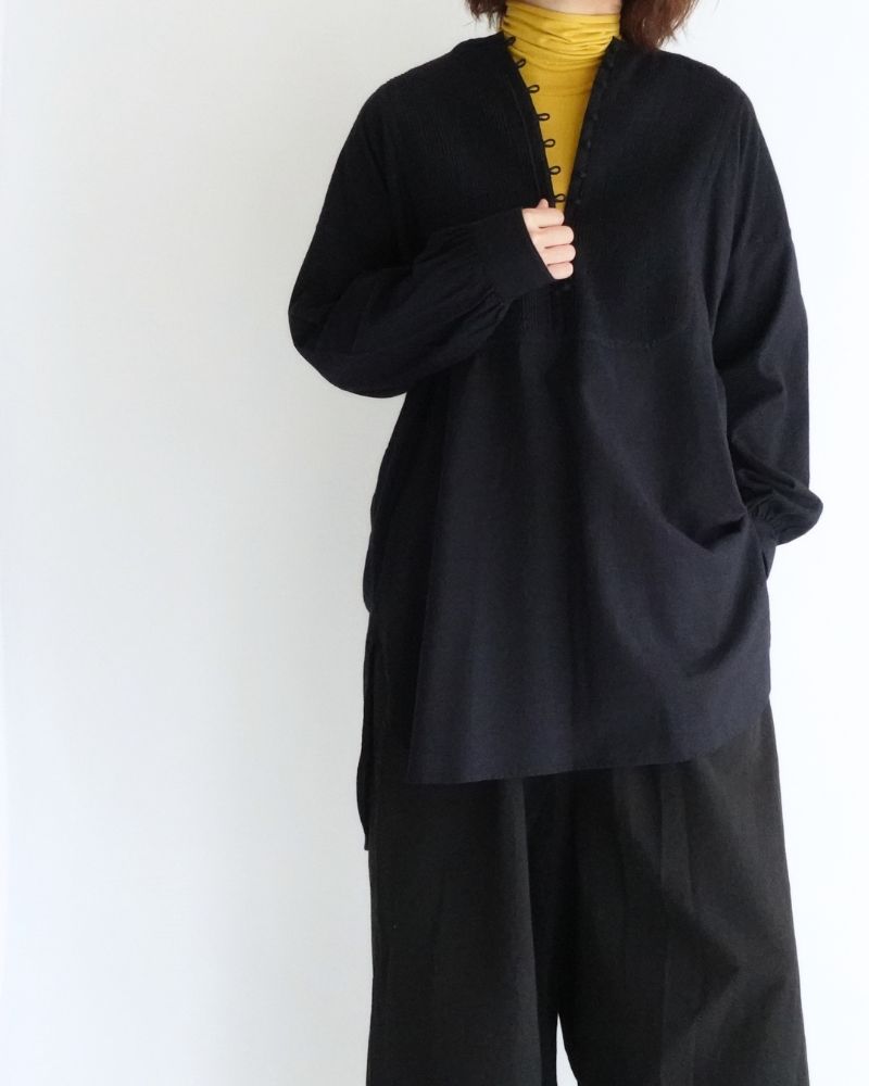Turtleneck Pullover in Yamabuki