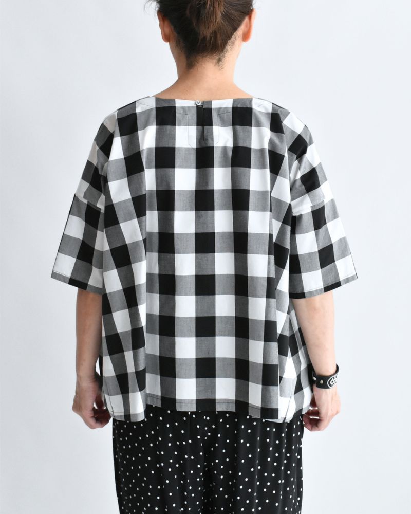 Block Check Panel T-Blouse in White/Black