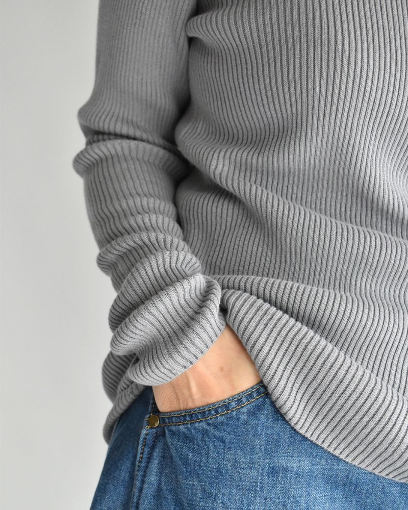 JAPAN WHOLEGARMENT Rib Knit Pullover in LightGray