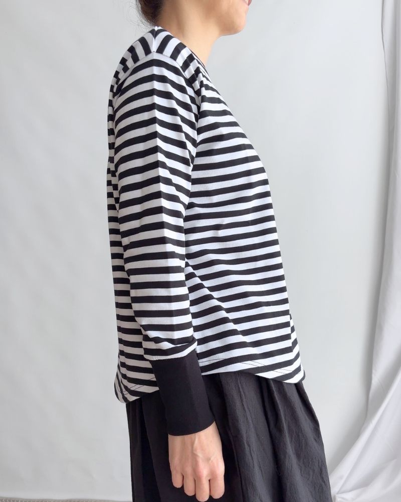 GIZANDY JERSEY BORDER LONG Tee in Black/Off