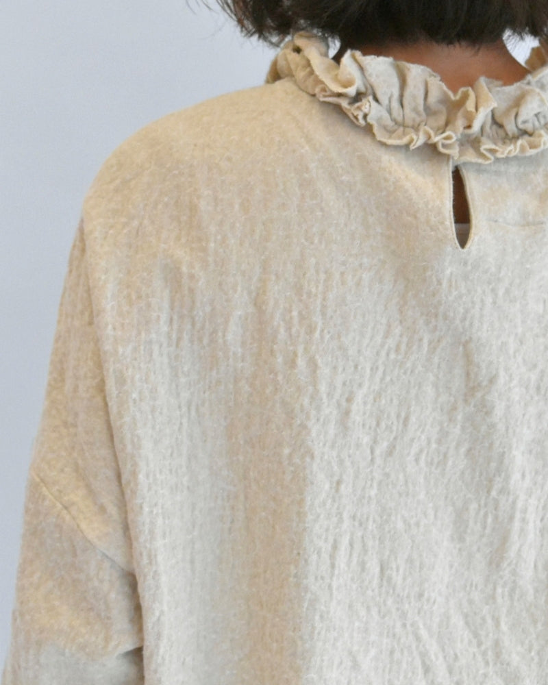 Wool Box Pullover in Beige