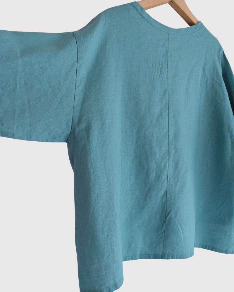 Color linen pullover in Turquoise