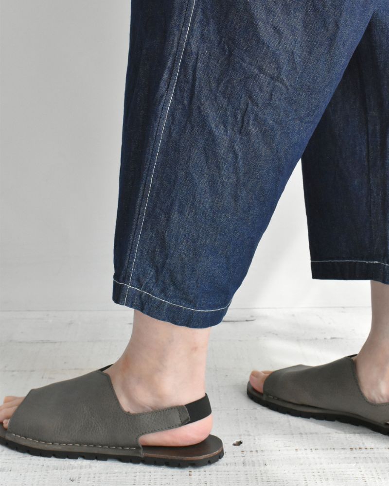 Big Pocket Pegtop Pants (Denim) in Indigo