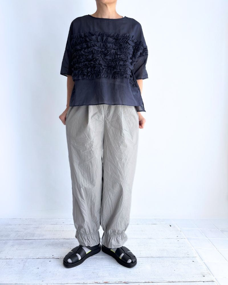 Hem Frill Pants in Gray