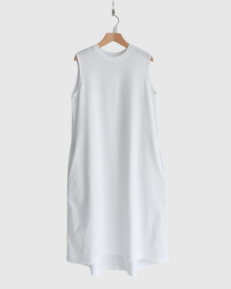 Sleeveless dress in White