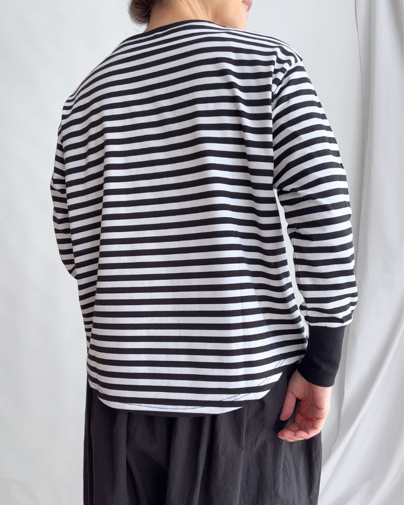 GIZANDY JERSEY BORDER LONG Tee in Black/Off