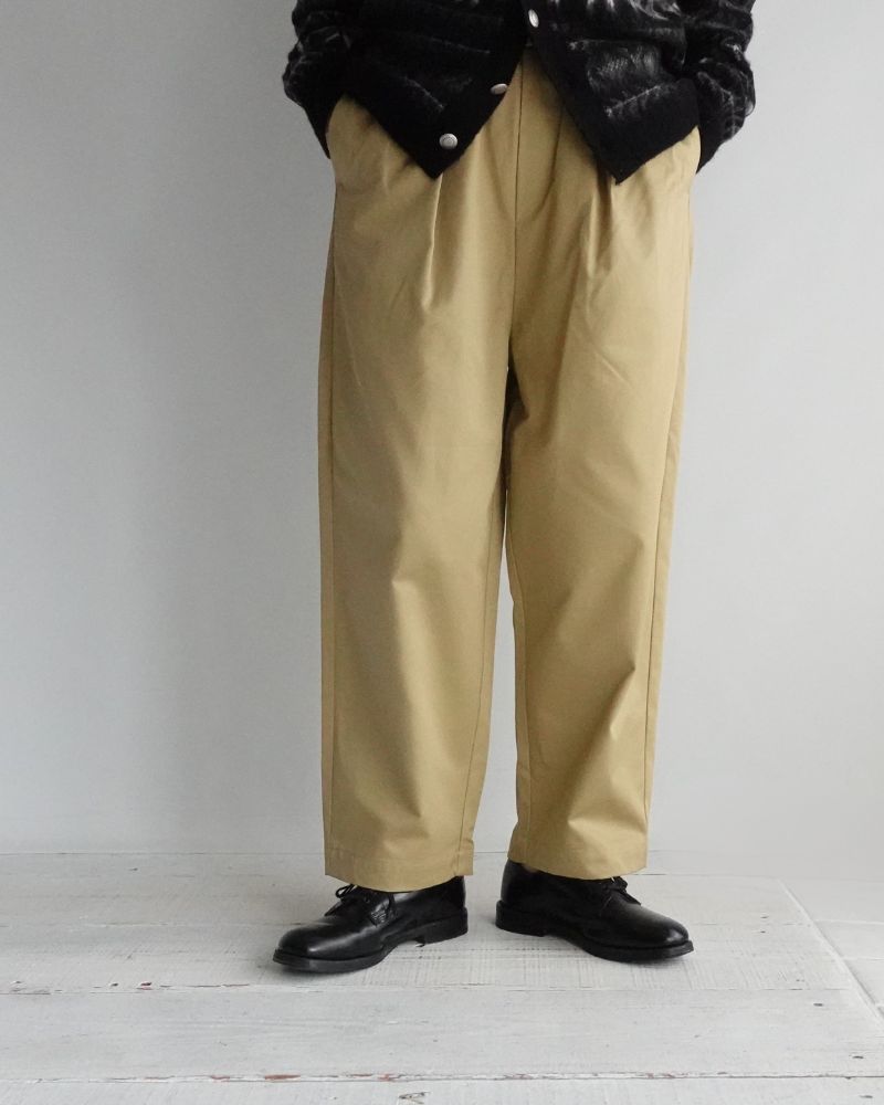 Balmacaan Short Coat in GrayKhaki