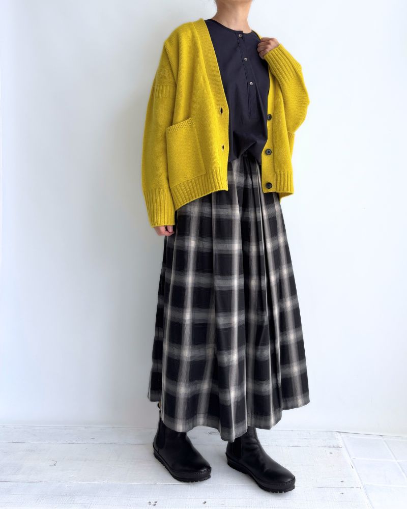 JANE V-neck Cardigan in Yellow
