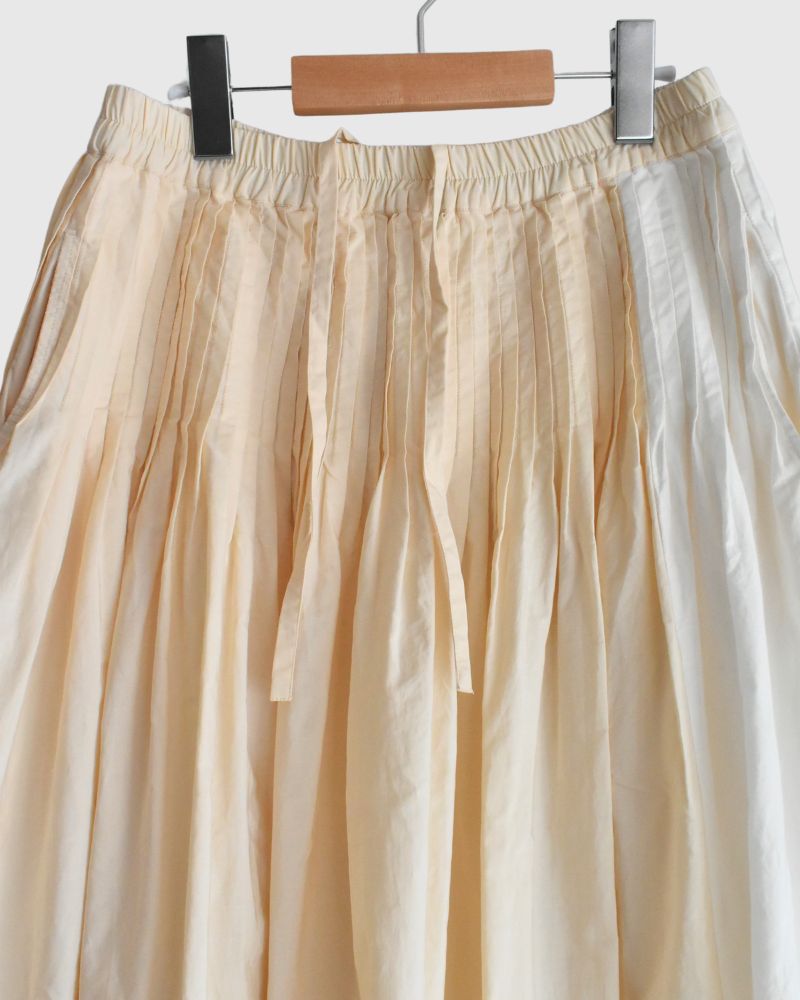 40s ORGANIC POPLIN(PATCHWORK) PINTUCK FLARED SKIRT WITH CRAZY PATCH WORK in Natural/White