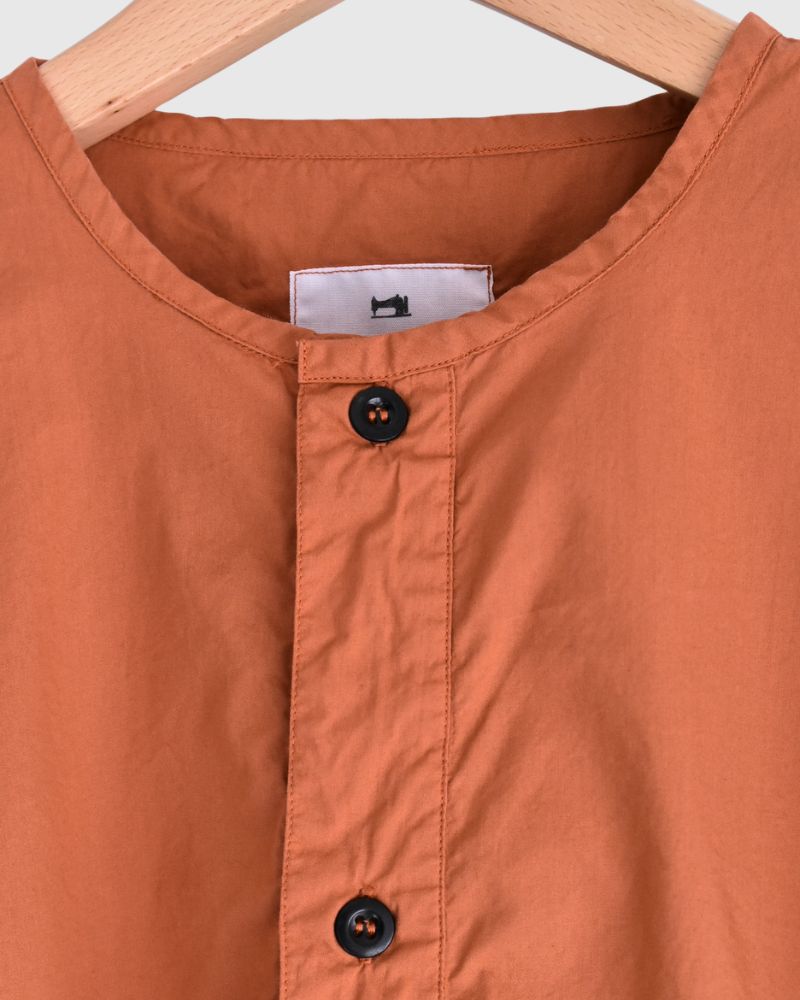60s COTTON POPLIN OVERDYE HENRY NECK SHIRT in Brick