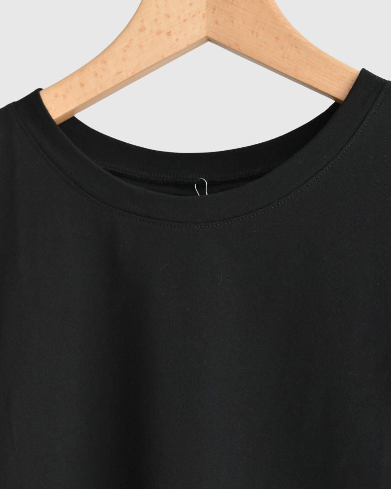Shoulder Tuck Tank Top in Black
