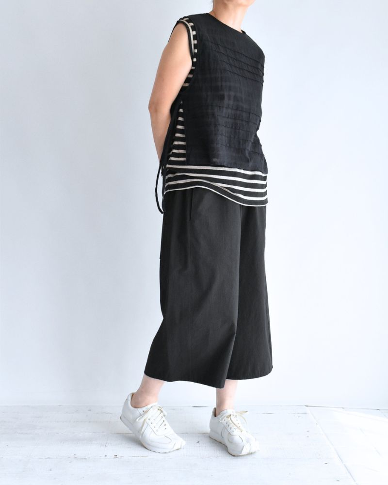 Boil Sleeveless Stack Blouse in Navy