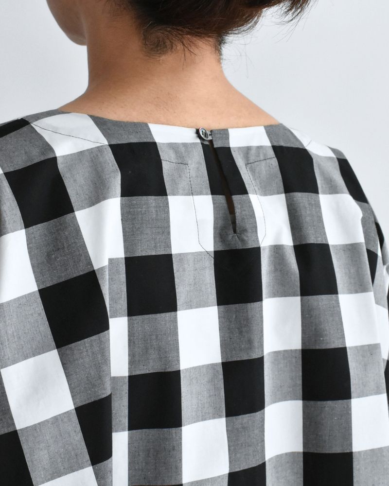 Block Check Panel T-Blouse in White/Black
