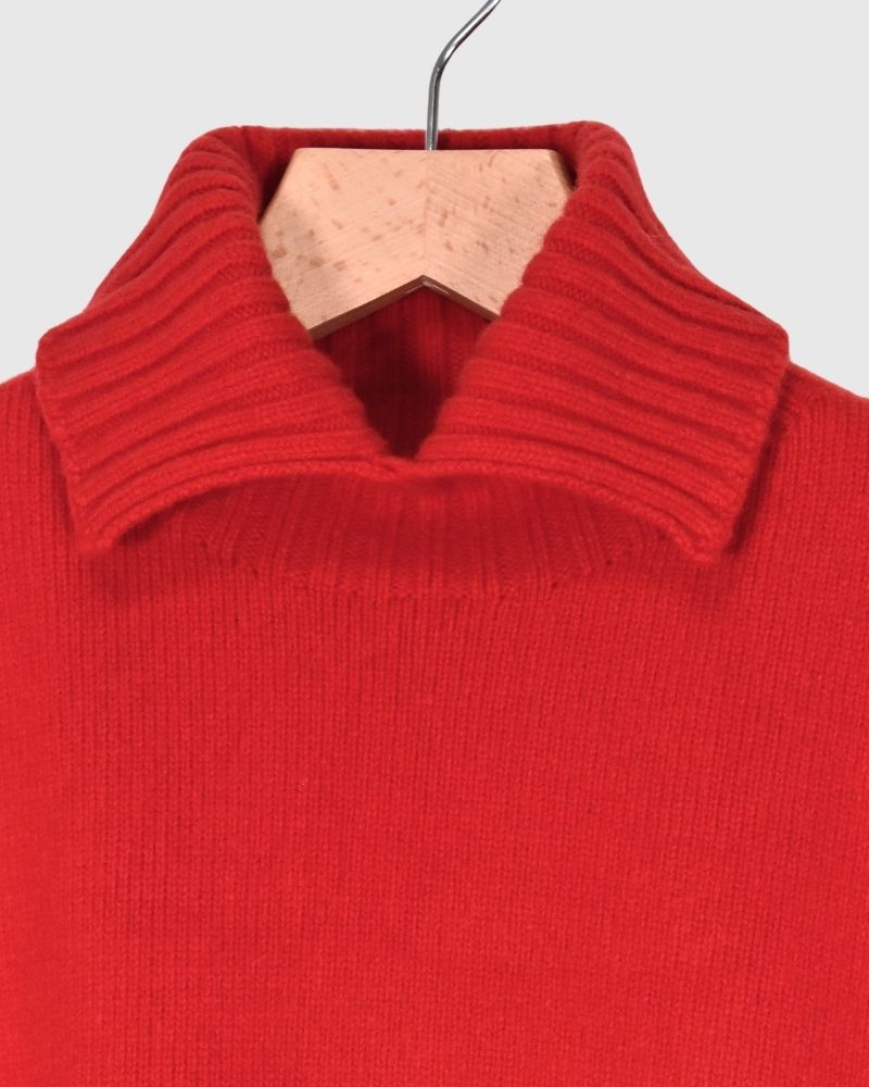 LLUU 2-way Turtleneck Knit in Red