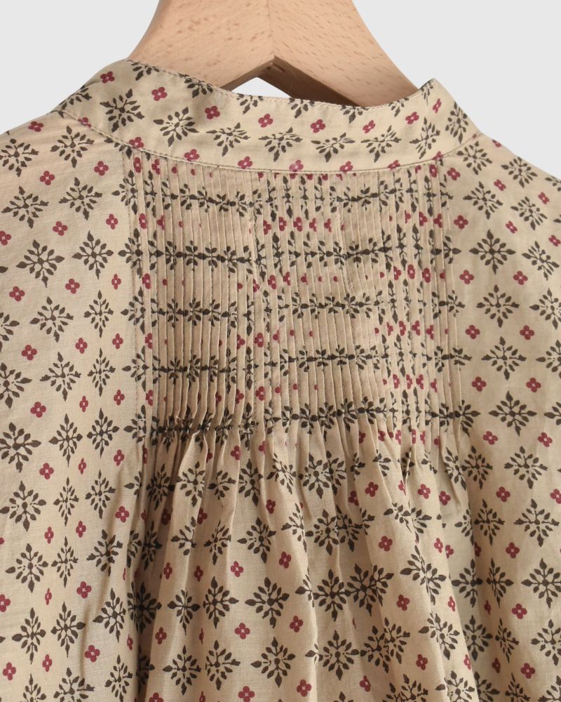 BANDED COLLAR SHIRT WITH MINI PINTUCK in Beige
