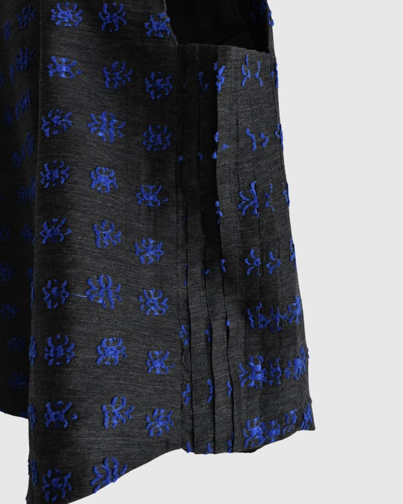 Jacquard Asymmetry Vest in Charcoal